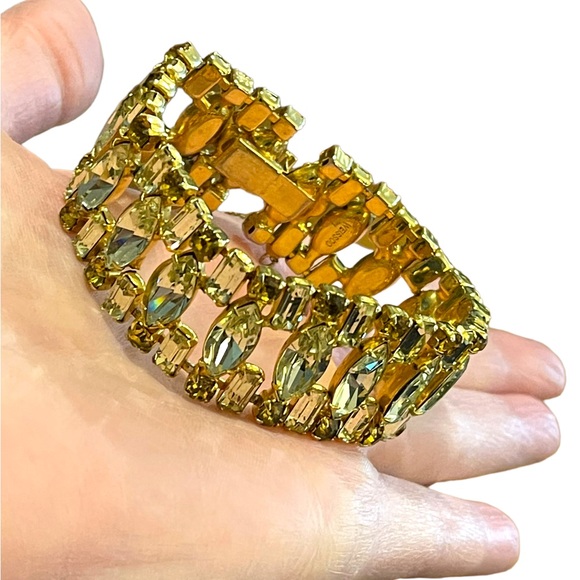 Vintage 1960s Lemon CRYSTAL WEISS Glass gold finish fancy Chunky bracelet - Picture 10 of 14